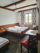 dreibettzimmer-1.jpg